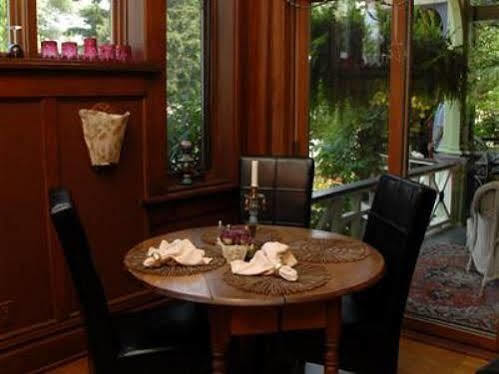 Boyden House Inn B&B Grand Haven Restaurang bild